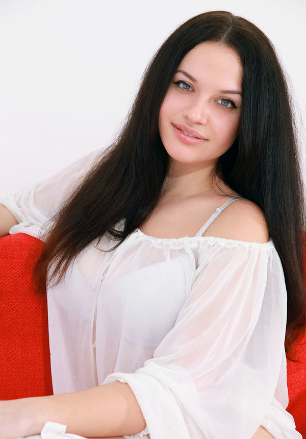 Ната, 19